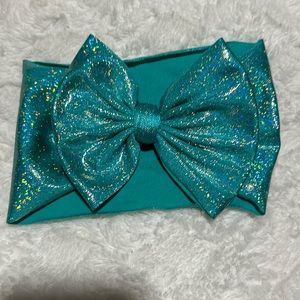 Blue glitter bow